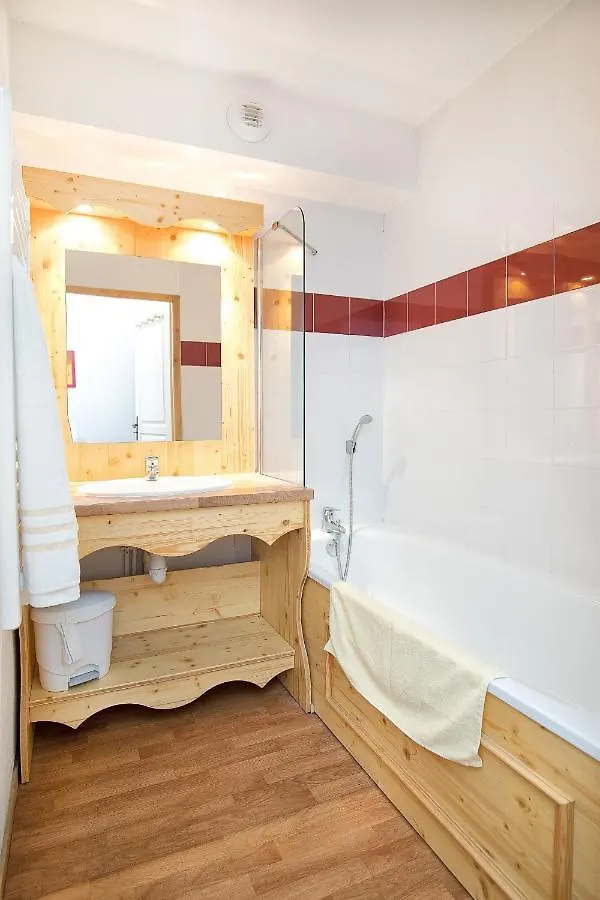 Hameau 8 102 - Spa & Piscine Appartement 4 Pers Orelle 0*,  France